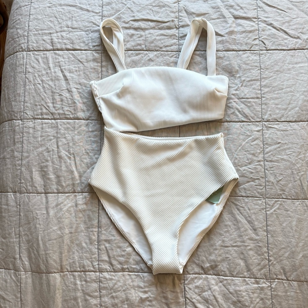 NWT H&M White Ribbed One Piece Bathing Suit